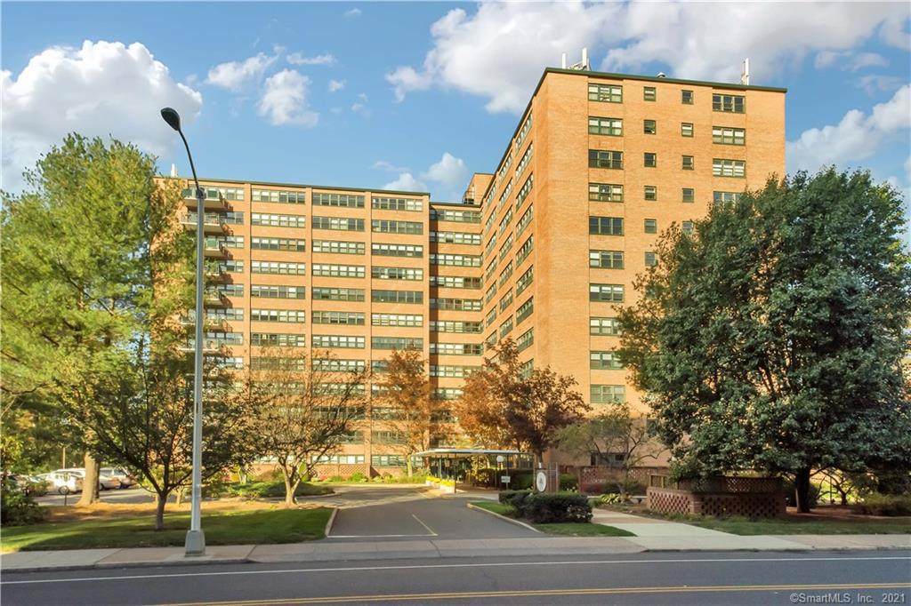 31 Woodland Street - Photo 1
