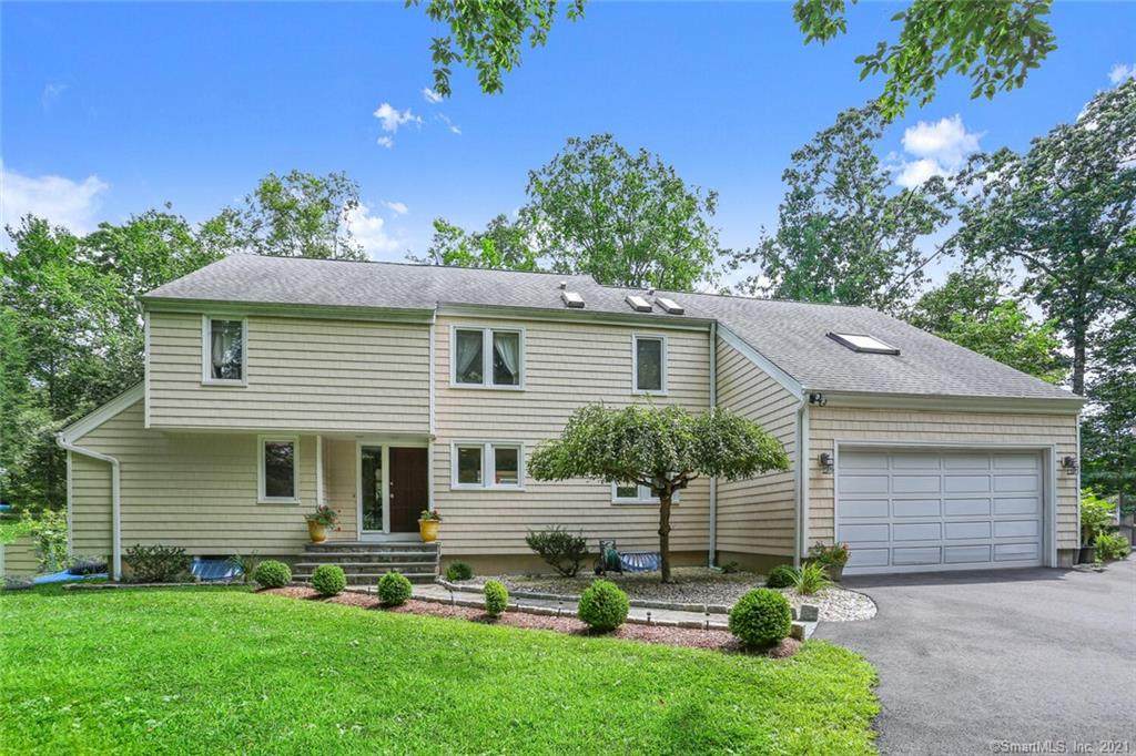 19 Northwood Lane - Photo 1