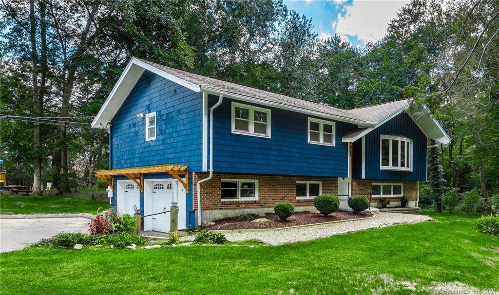 18 Hemlock Drive - Photo 1