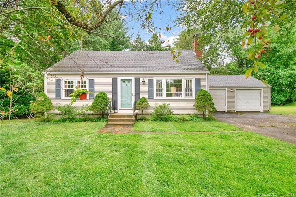 4 Sweetbrier Road - Photo 1