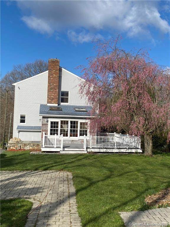 196 Lakeside Boulevard - Photo 1
