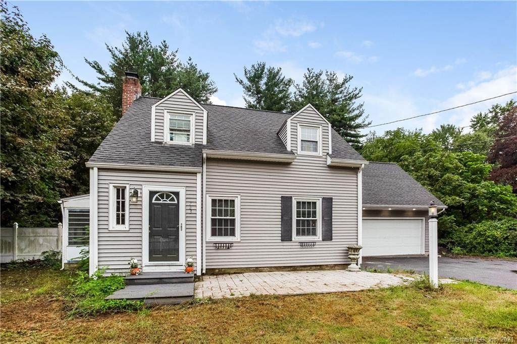 723 Lovely Street - Photo 1