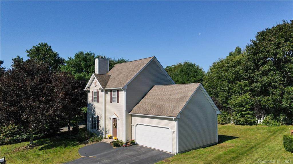 3 Highwood Circle - Photo 1