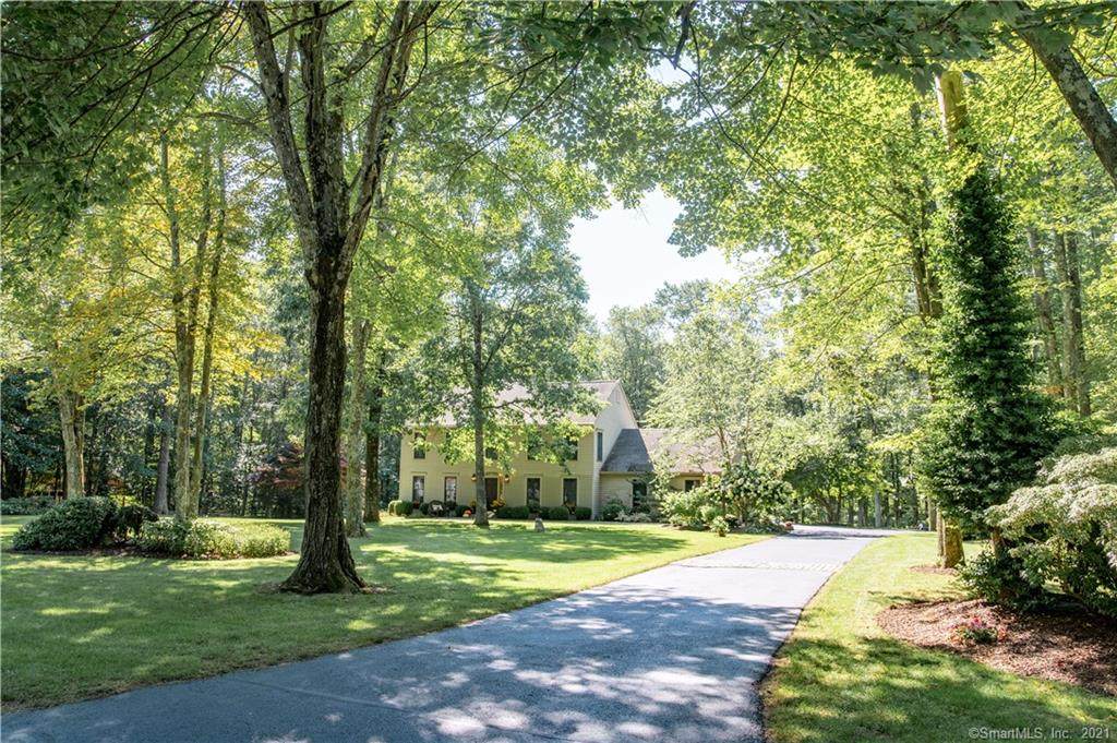 8 Twin Ridge Road - Photo 1