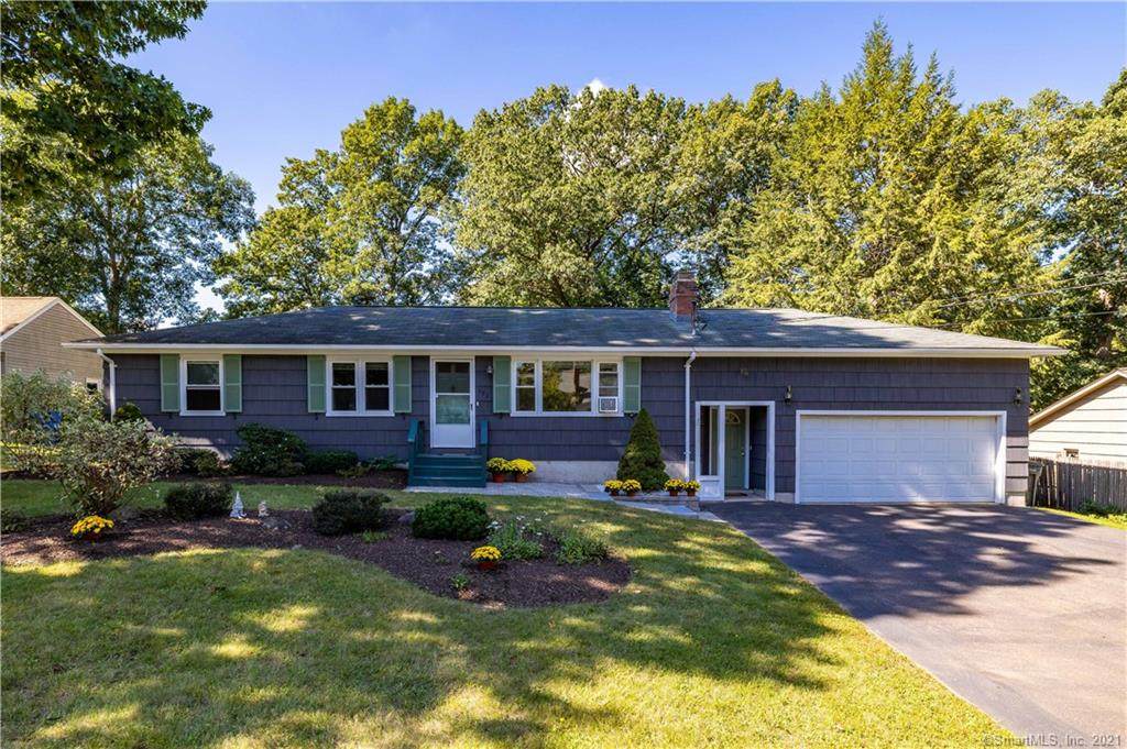 125 Brentwood Drive - Photo 1