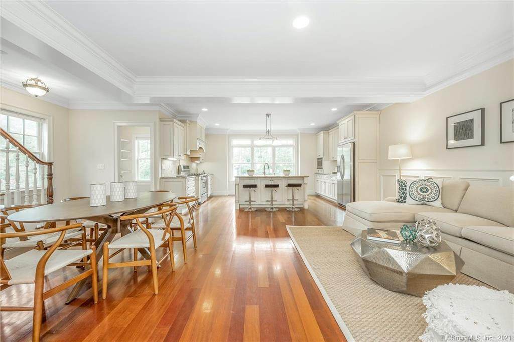40 Oak Ridge Street - Photo 1