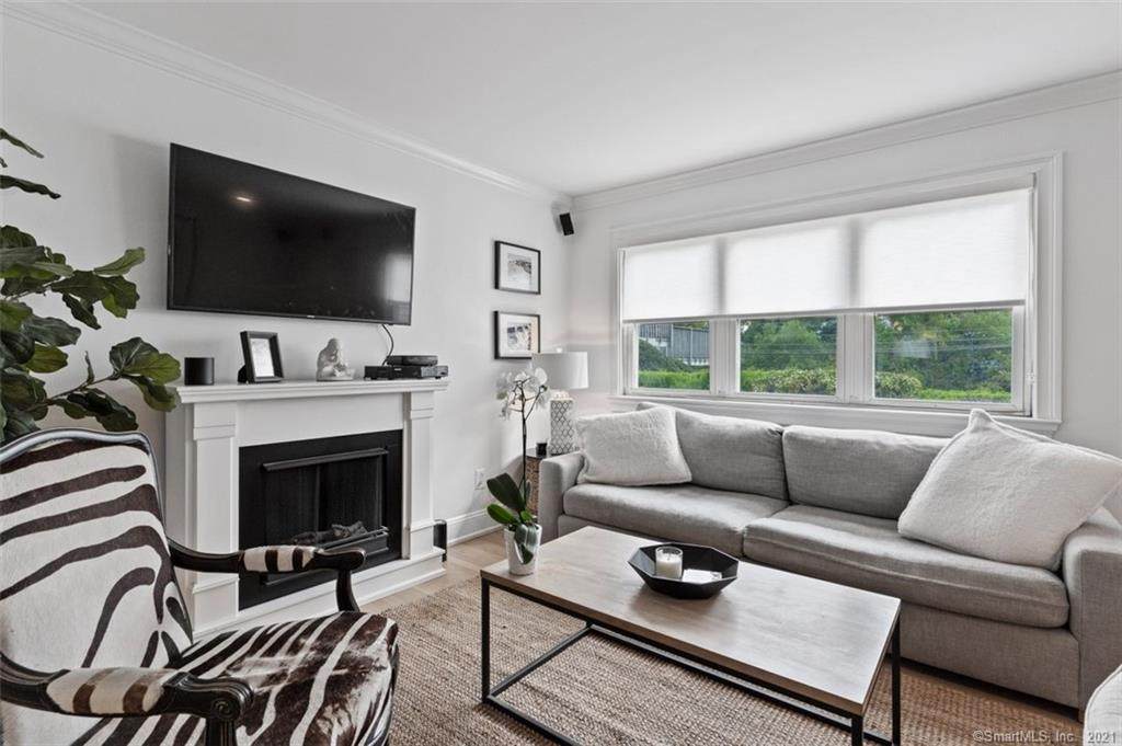 29 Van Buren Avenue - Photo 1