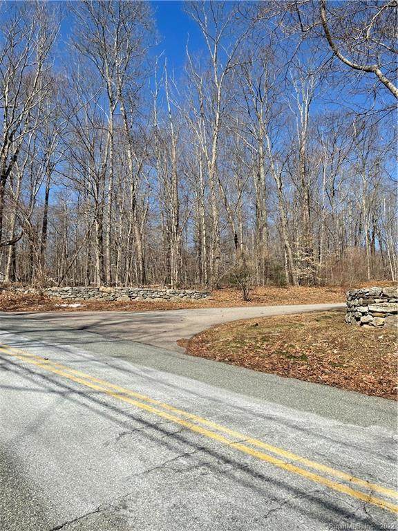 7 Woods Lane - Photo 1