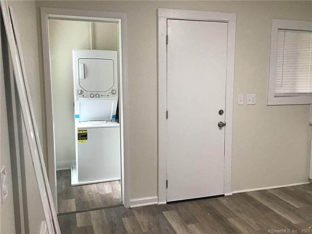 967 Hancock Avenue - Photo 1