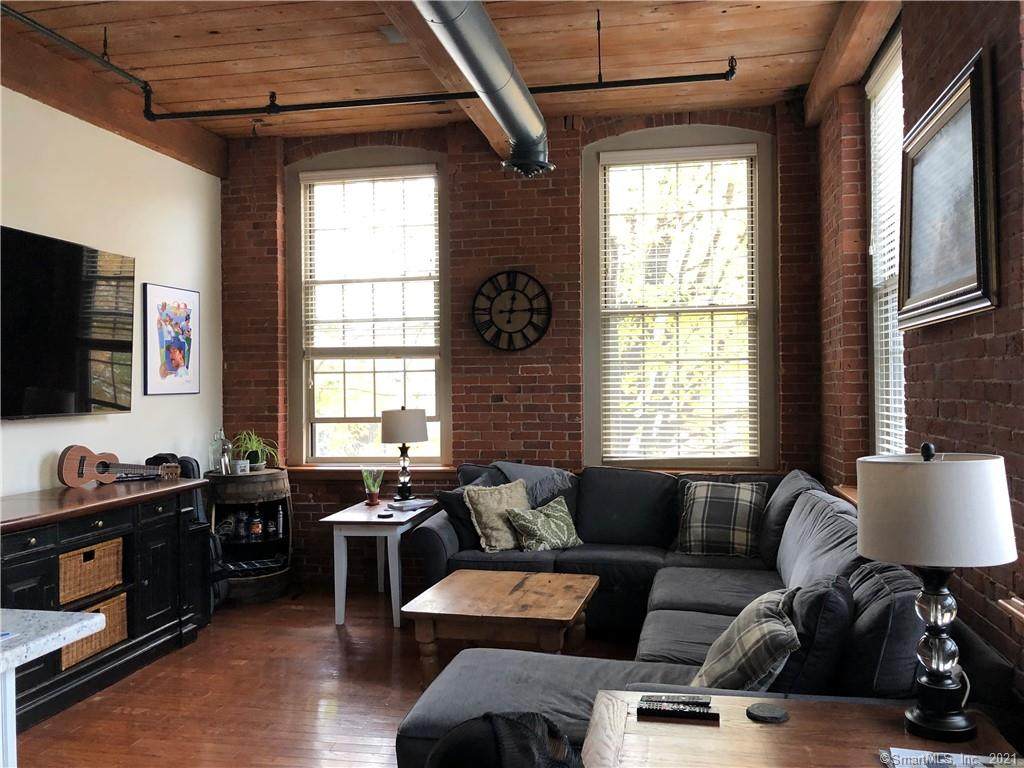 92 Main Street - Photo 1