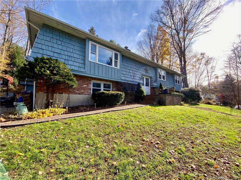 1053 Middlebury Road - Photo 1