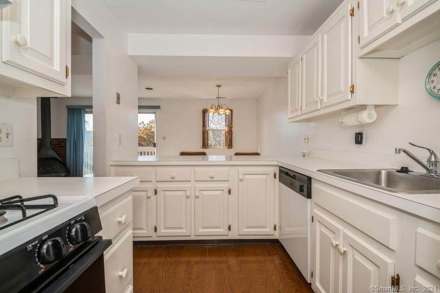 81-95 Park Avenue - Photo 1