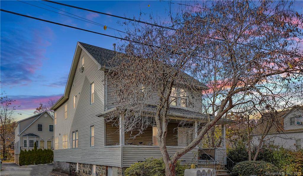 24 Hollow Wood Lane - Photo 1