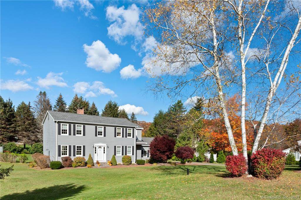 18 Carriage Drive - Photo 1