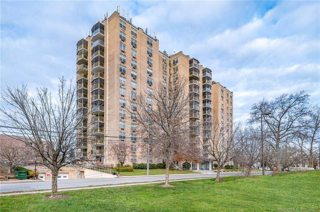 1 Strawberry Hill Court - Photo 1