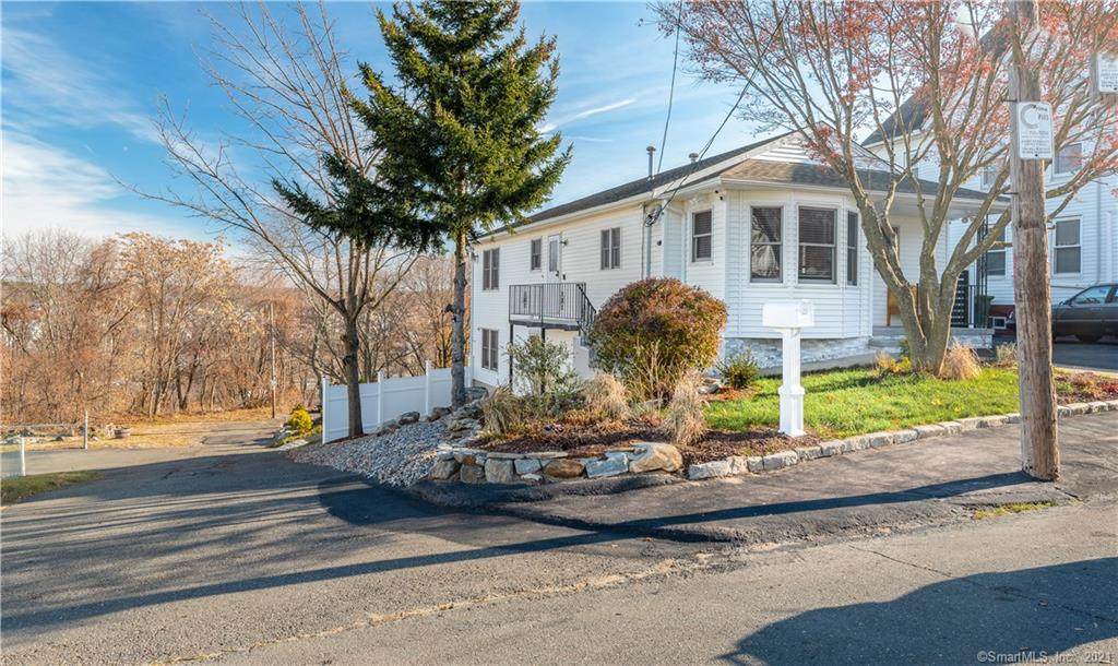 123 Greenmount Terrace - Photo 1