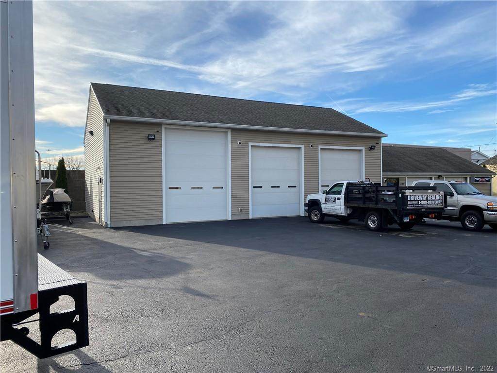 1500 Barnum Avenue - Photo 1
