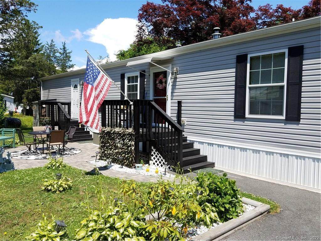 29 Pocono Point Road - Photo 1
