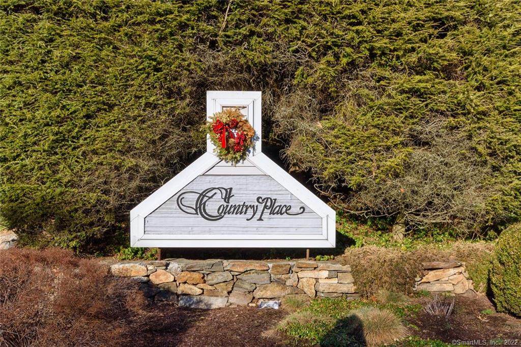 13 Country Place - Photo 1