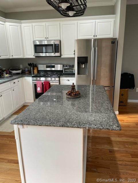 11 Short Oak Drive - Photo 1