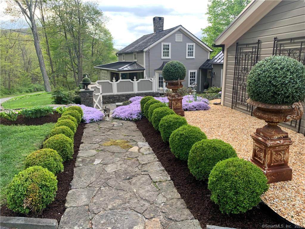 6 Hoyt Road - Photo 1