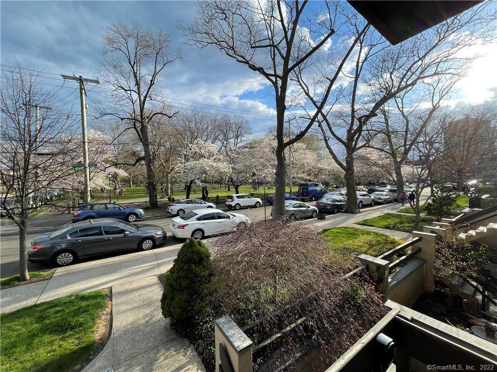 289 Greene Street - Photo 1