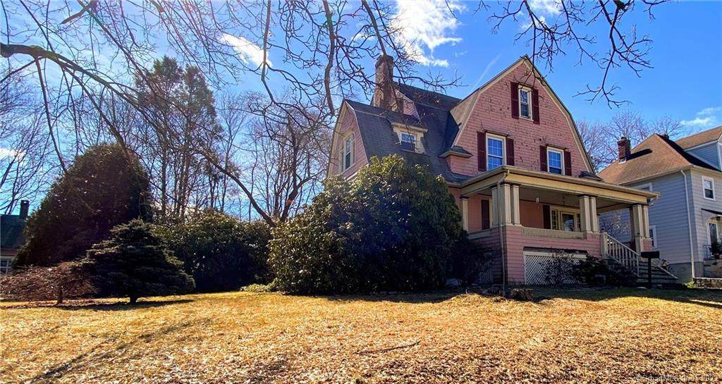 105 Woodside Avenue - Photo 1