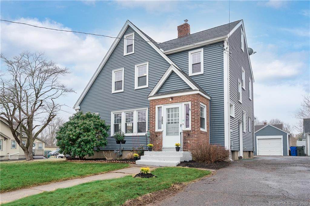 205 Nott Street - Photo 1