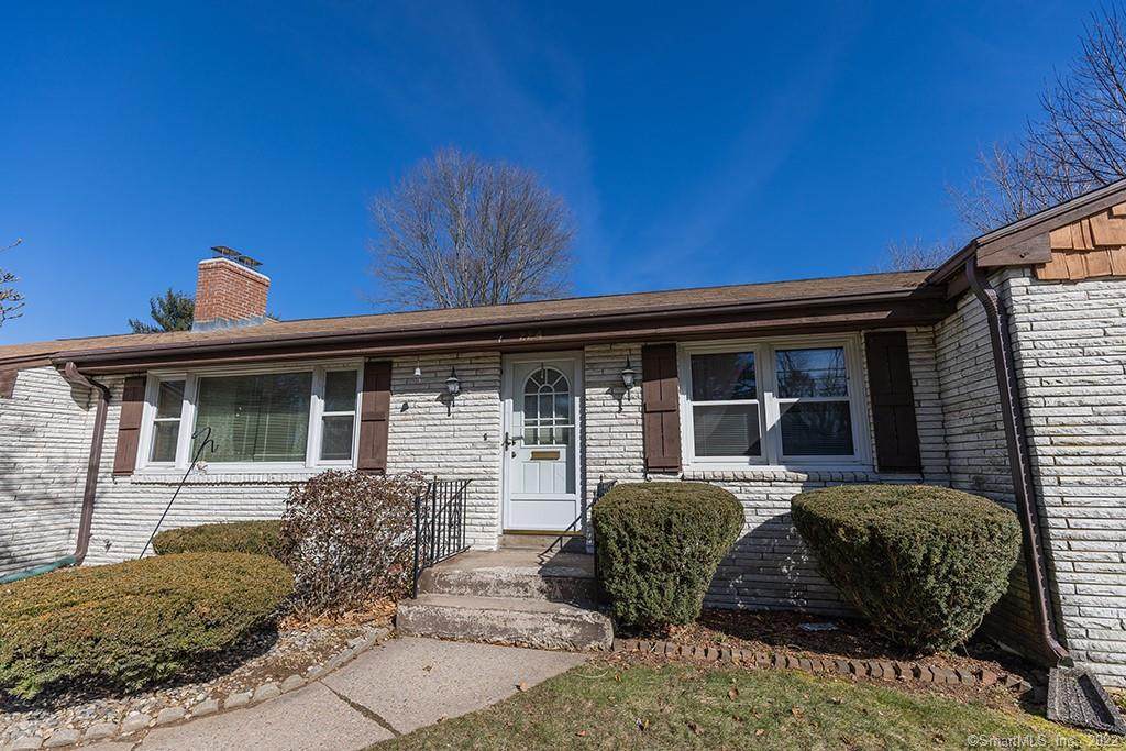 224 Ridgewood Road - Photo 1