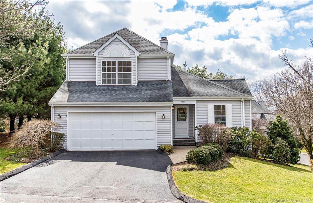 1207 Foxboro Drive - Photo 1
