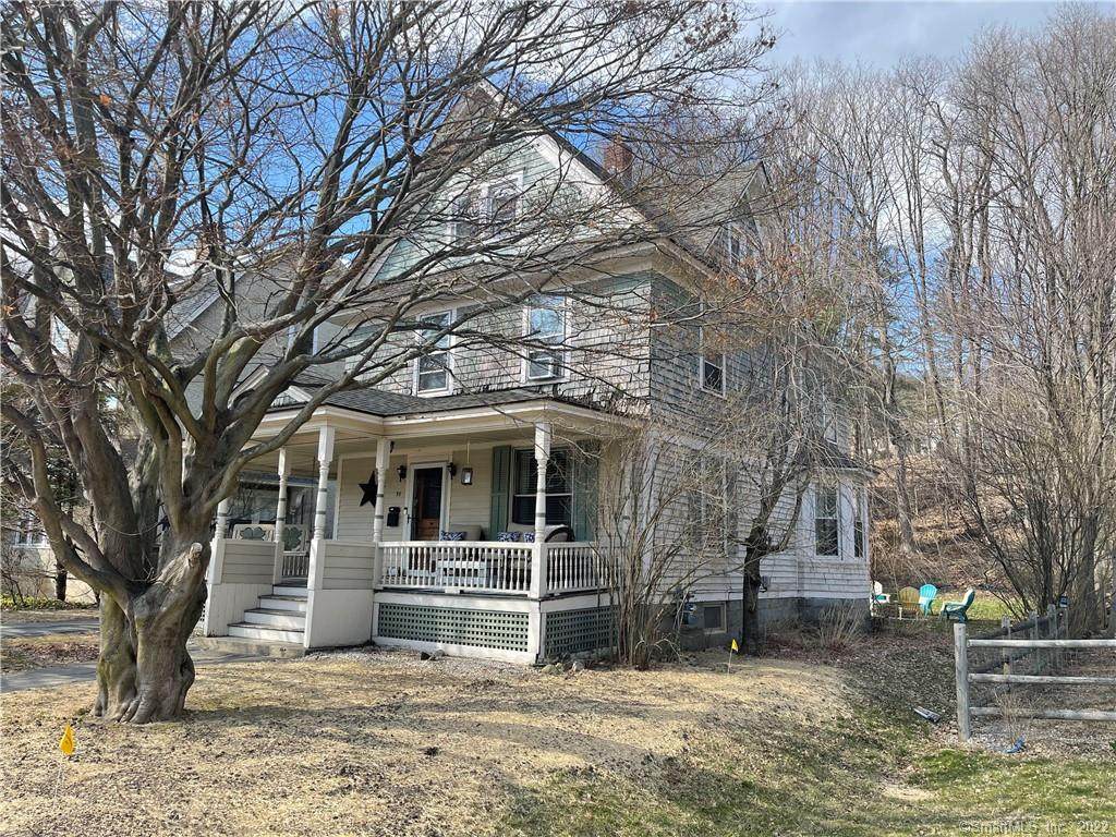 35 Wetmore Avenue - Photo 1
