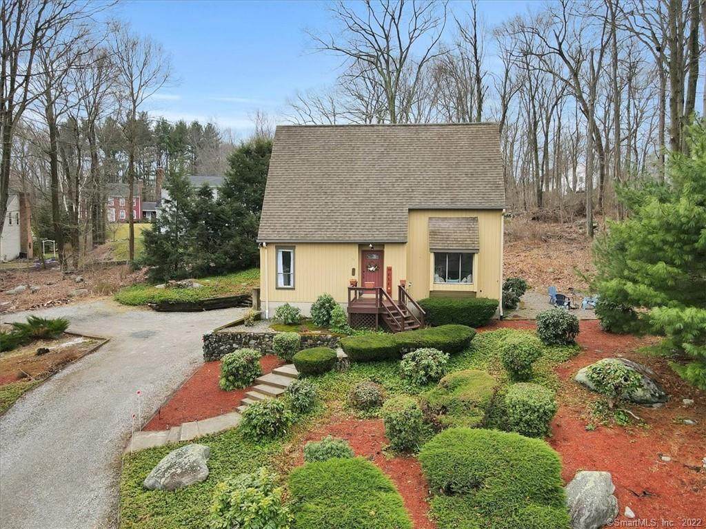 31 Pilgrim Lane - Photo 1