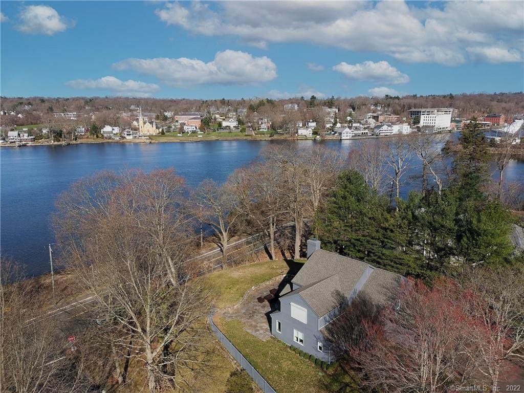 1 Harborview Road - Photo 1