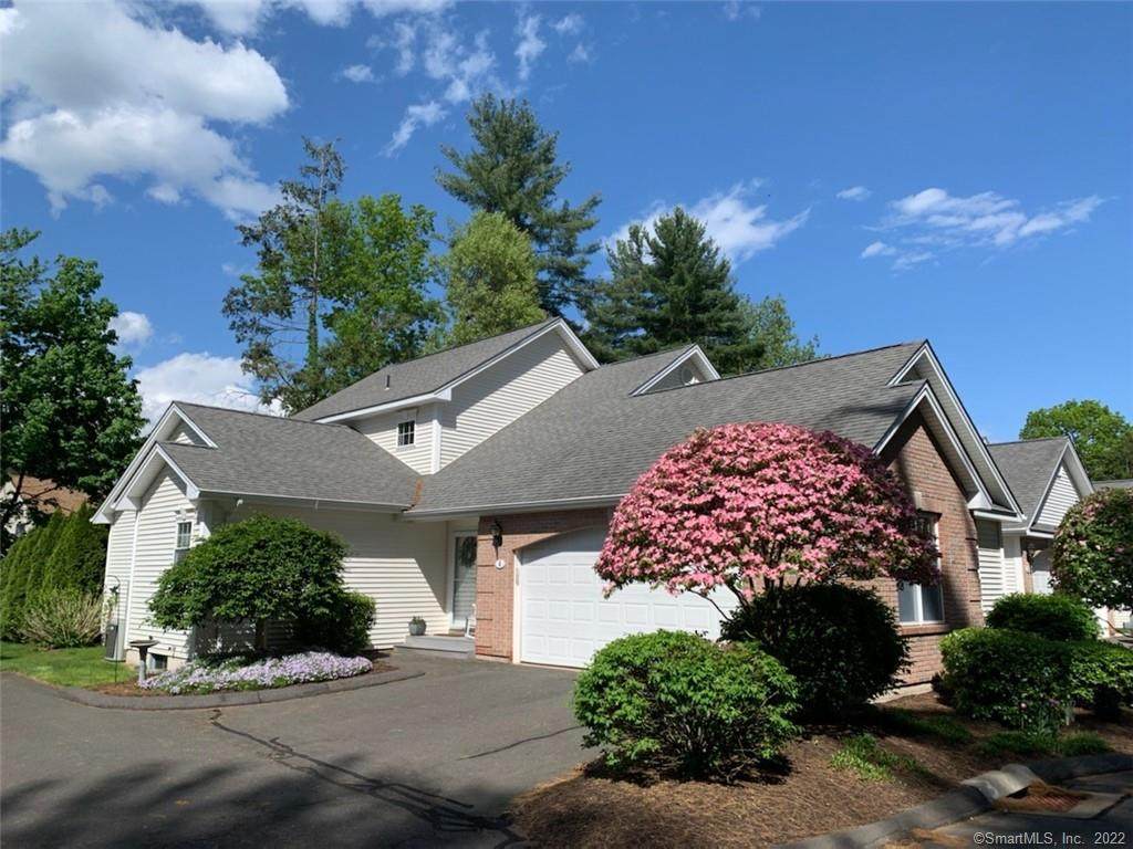 15 Pine Way - Photo 1