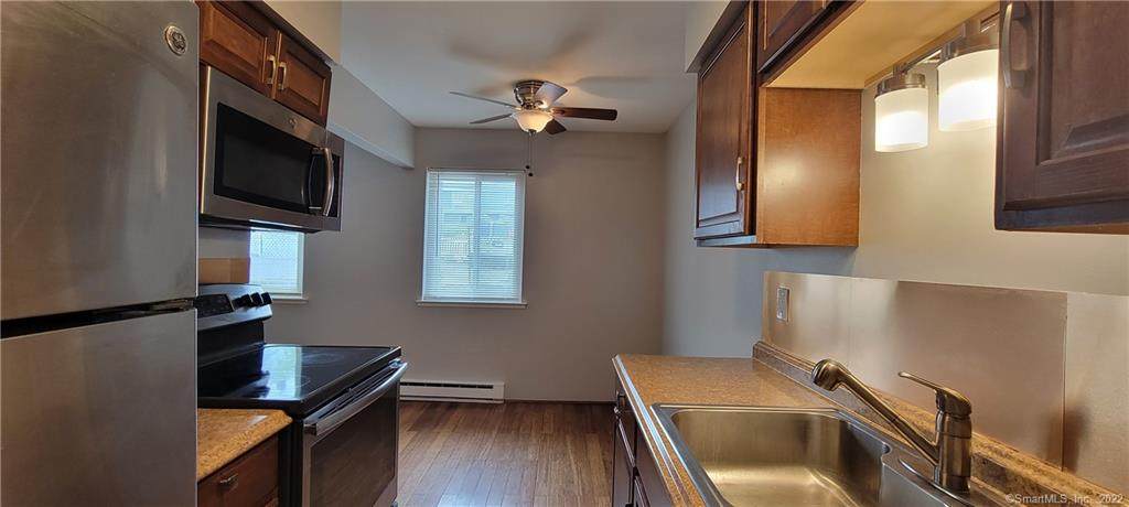 4 Glenwood Avenue - Photo 1