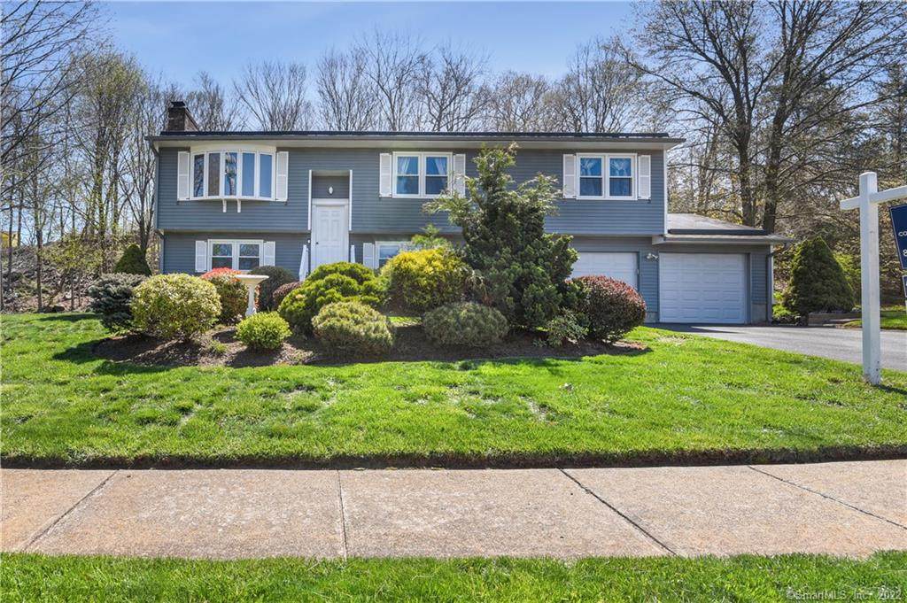 78 Towne Drive - Photo 1