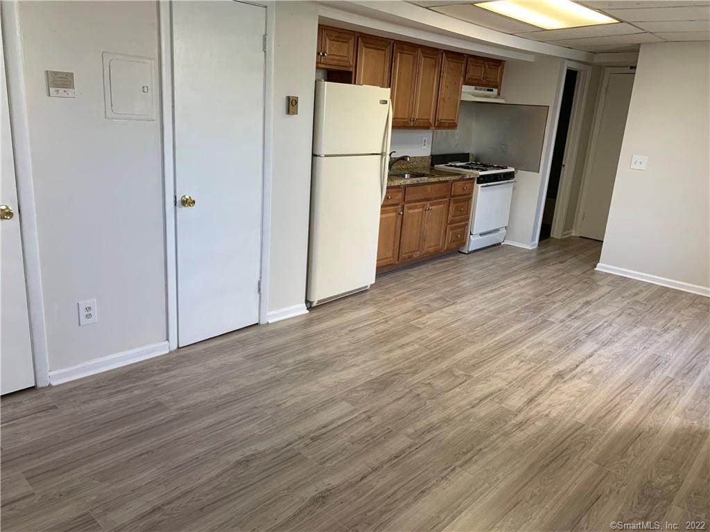 138 Woodside Green - Photo 1