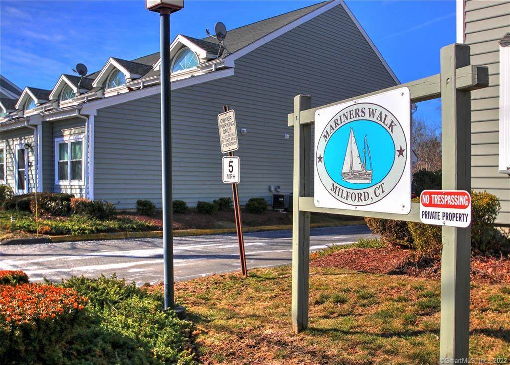 206 Mariners Walk - Photo 1