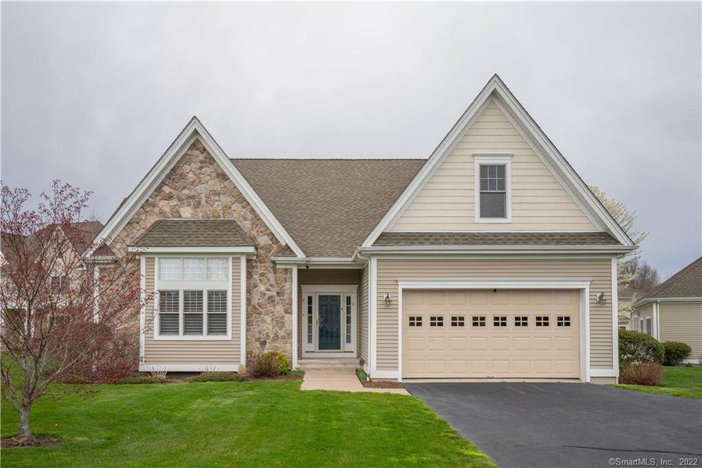 2 Colonial Drive - Photo 1