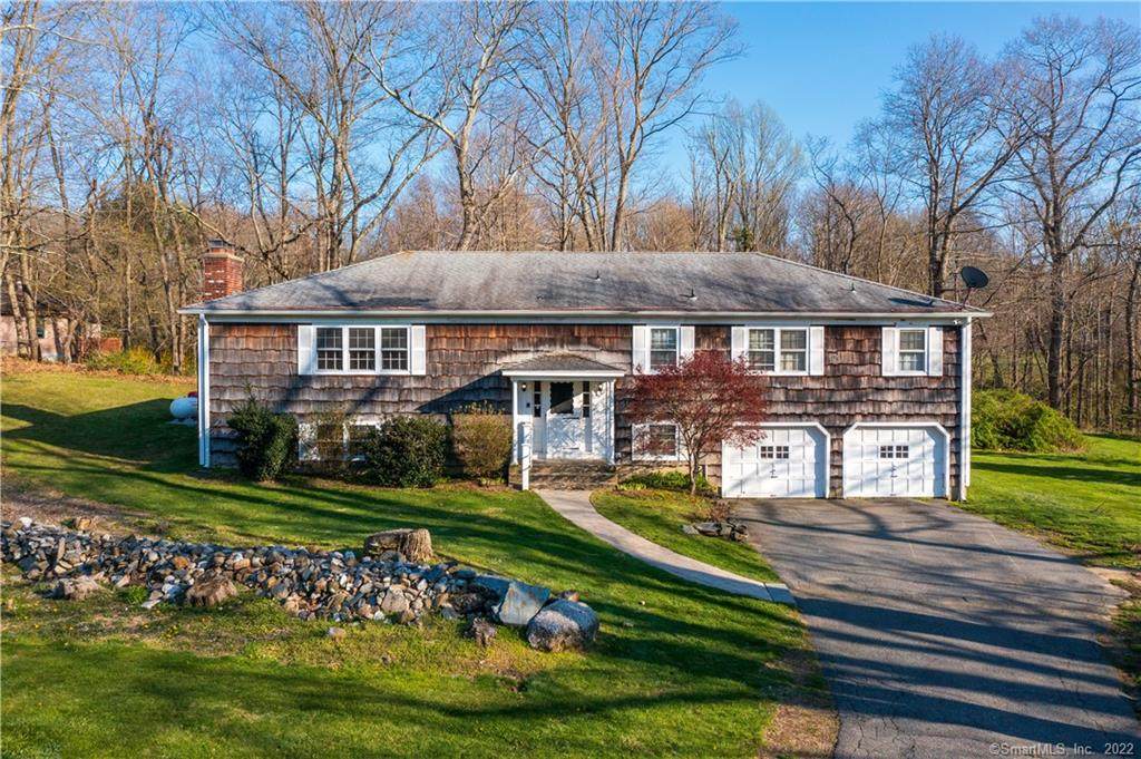 16 Sturbridge Lane - Photo 1