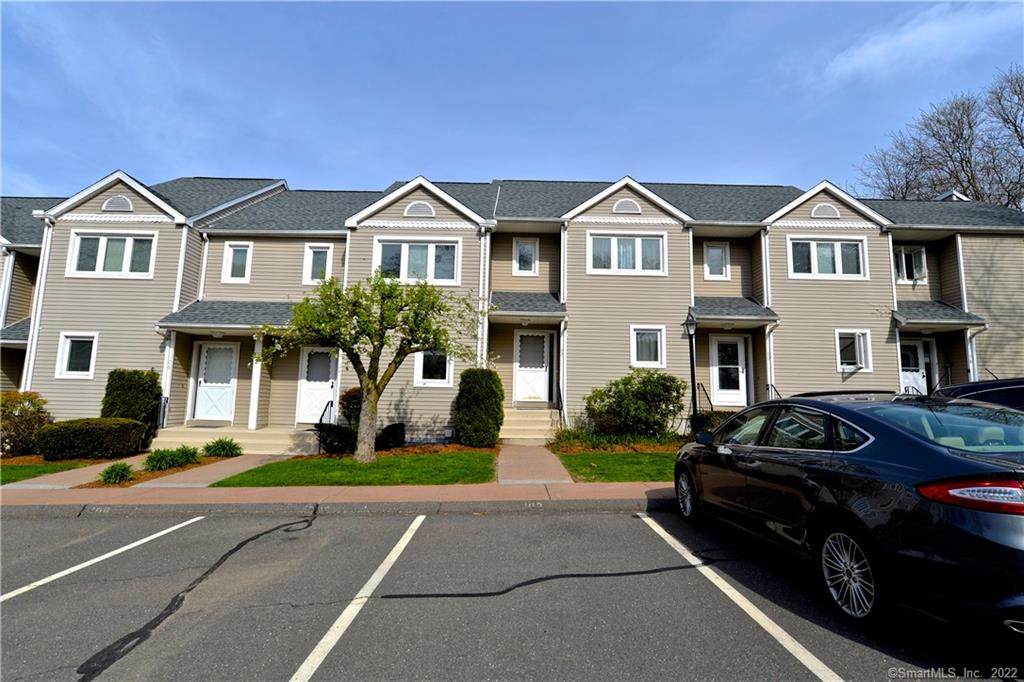 102 Oak Ridge Drive - Photo 1
