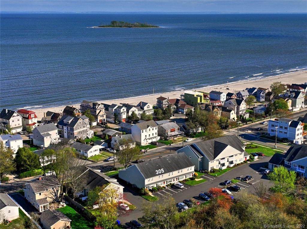 305 Mariners Walk - Photo 1