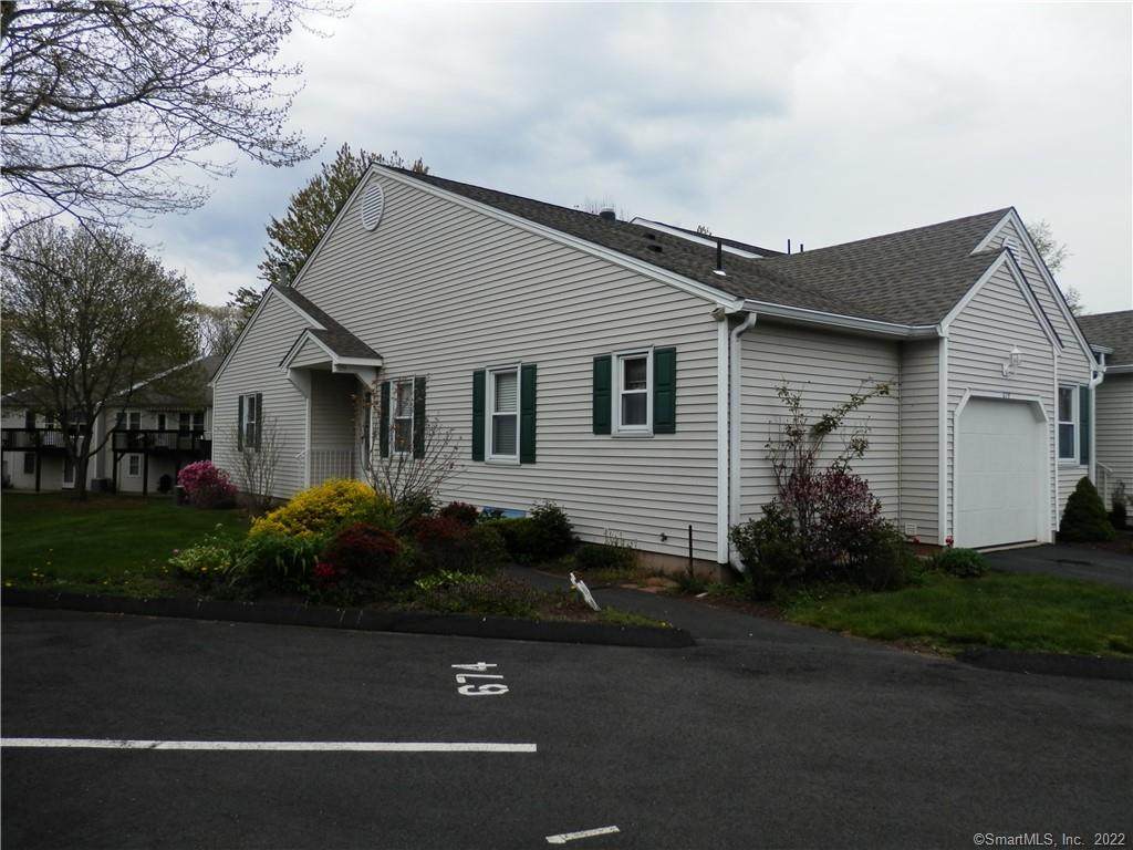 674 Ledgeview Court - Photo 1