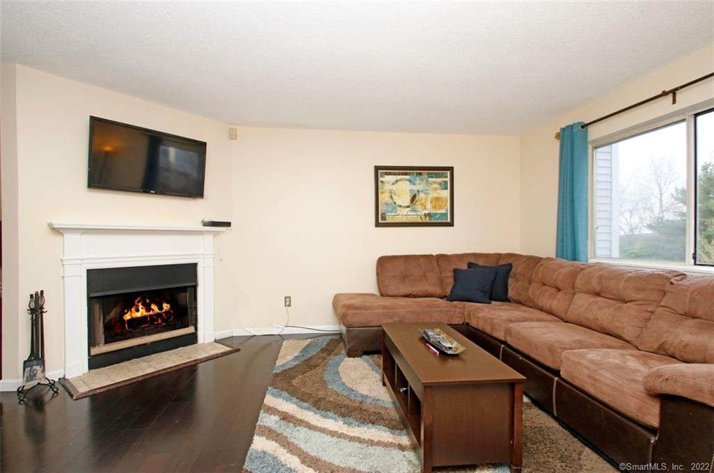 925 Oronoke Road - Photo 1