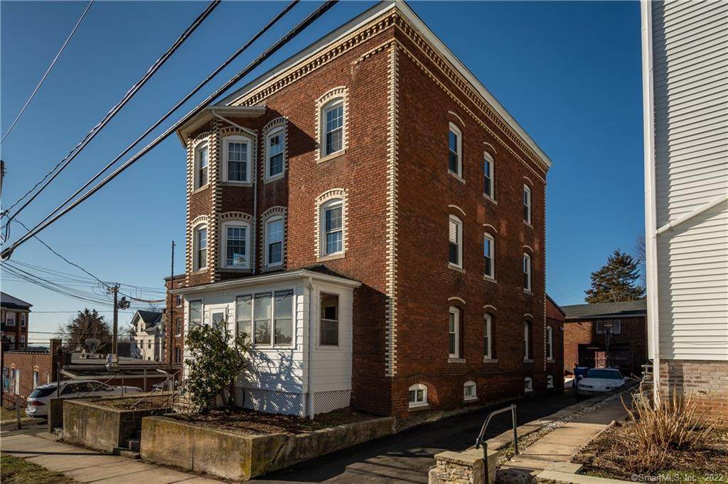 122 Booth Street - Photo 1