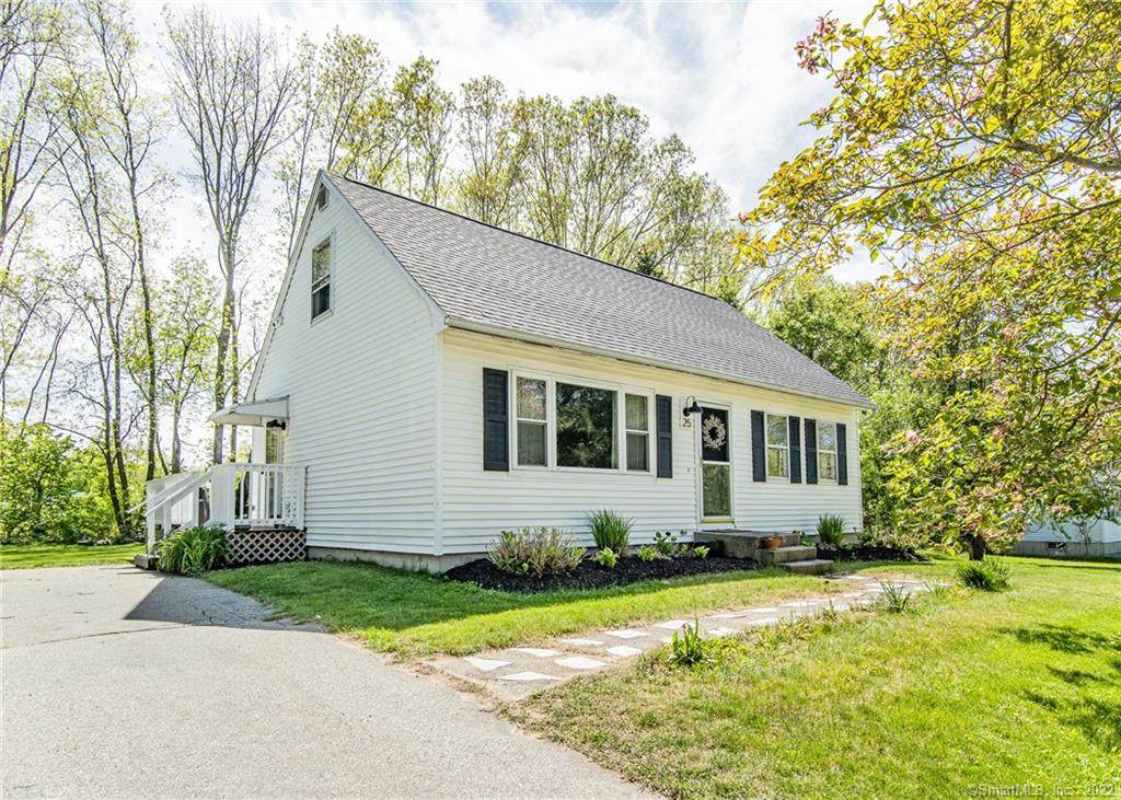 25 Oakwood Boulevard - Photo 1