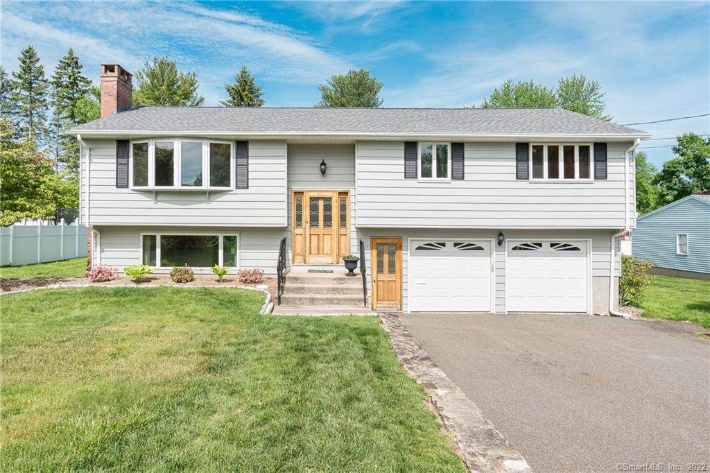 211 Fairlane Drive - Photo 1