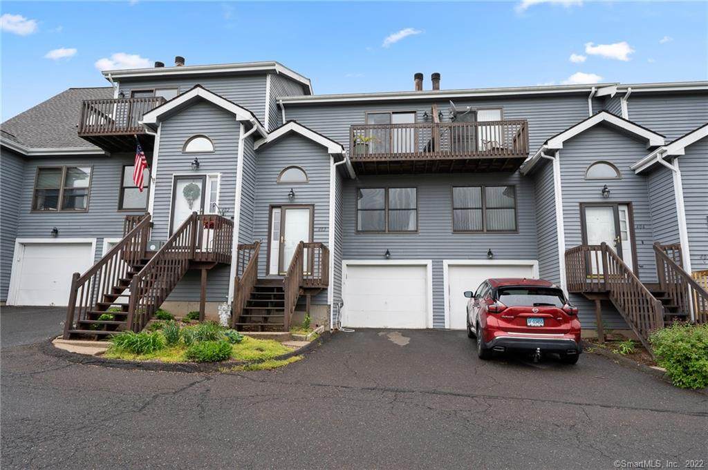403 Lake Vista Drive - Photo 1