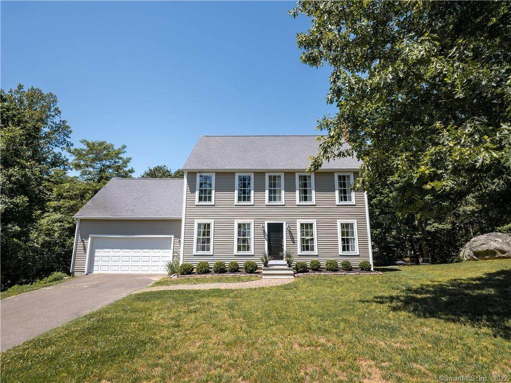 22 Rosewood Lane - Photo 1