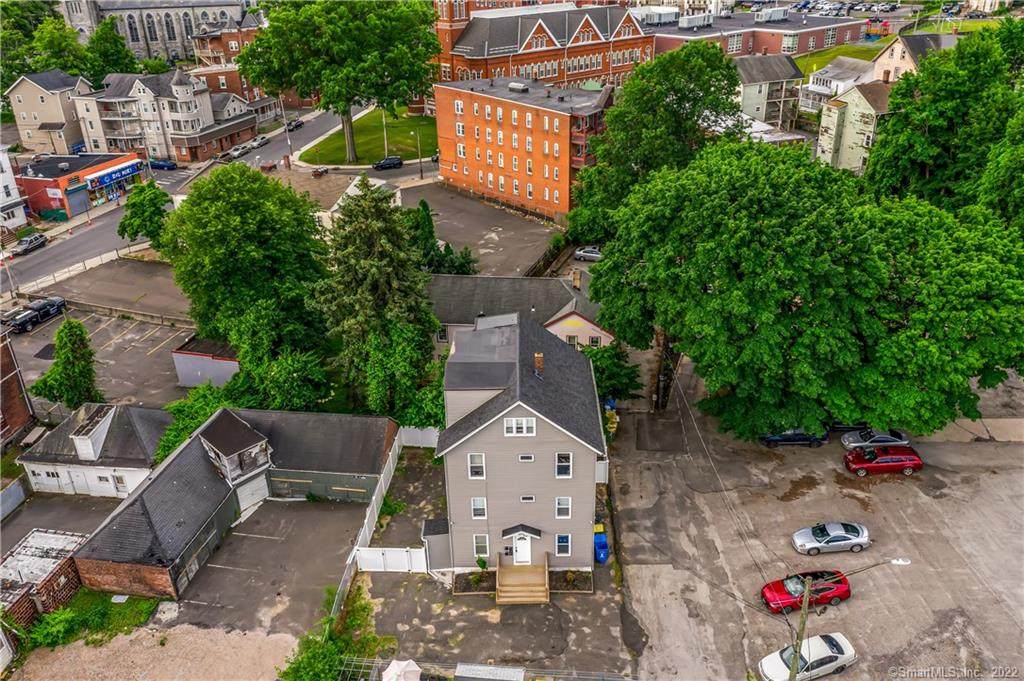33 1/2 Congress Avenue - Photo 1